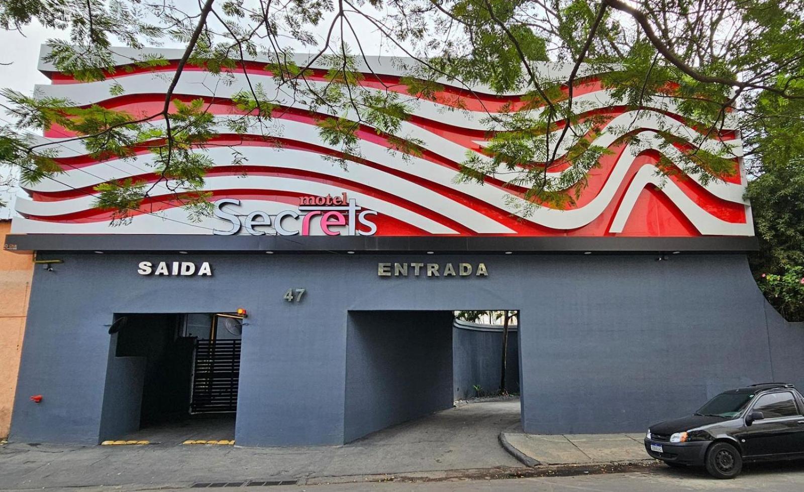 Hotel do amor Secrets 4 *