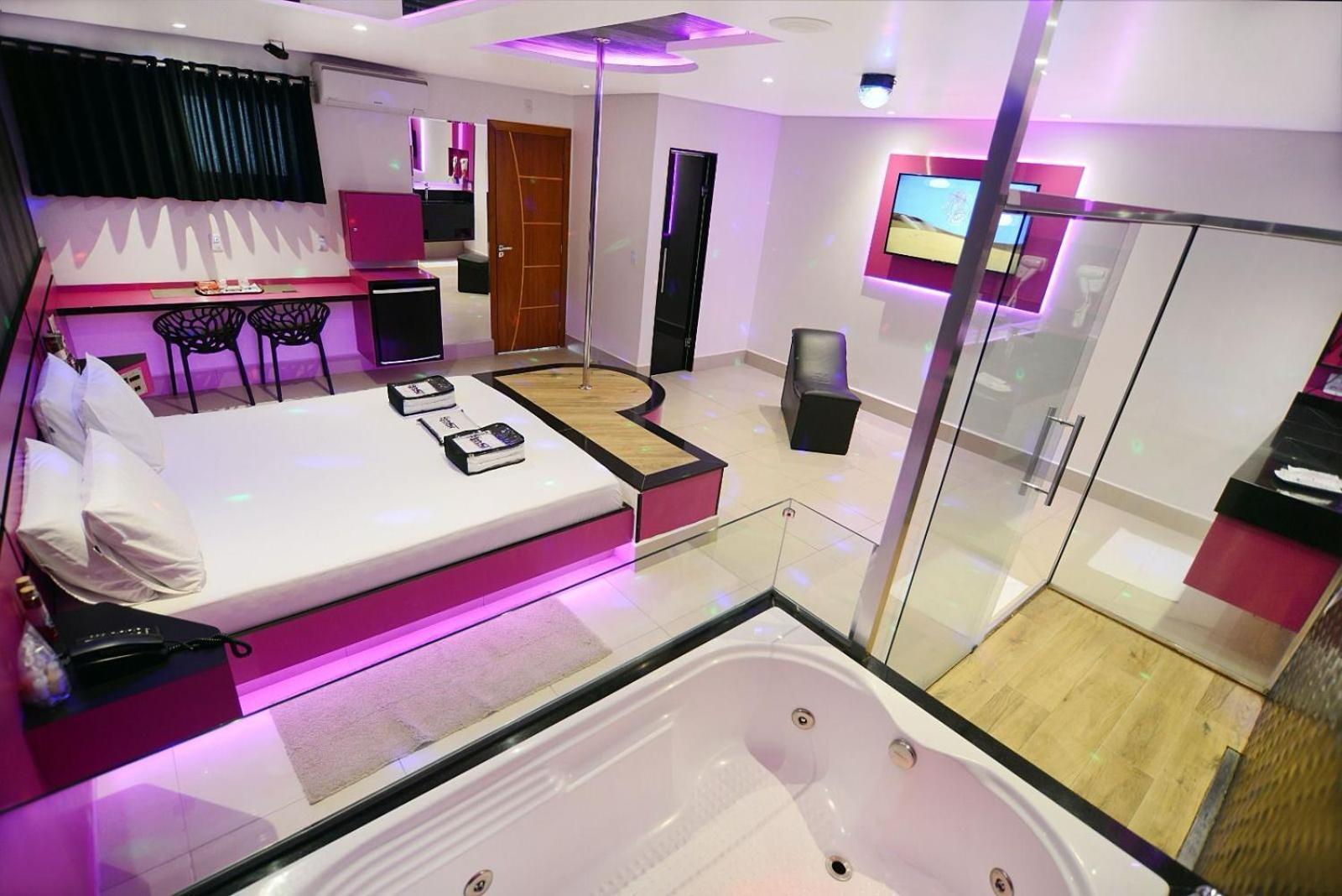 Secrets 4 Hotel do amor